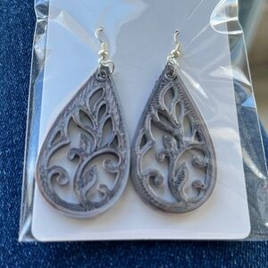 Silver Teardrop Filigree Earrings
